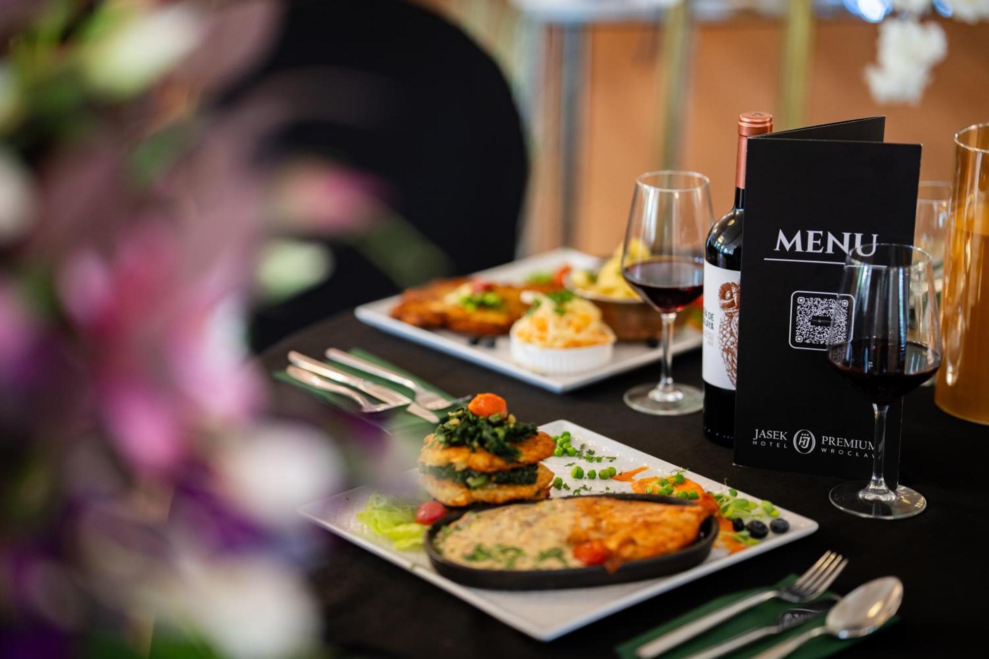 Jasek Premium Hotel Wroclaw Ngoại thất bức ảnh