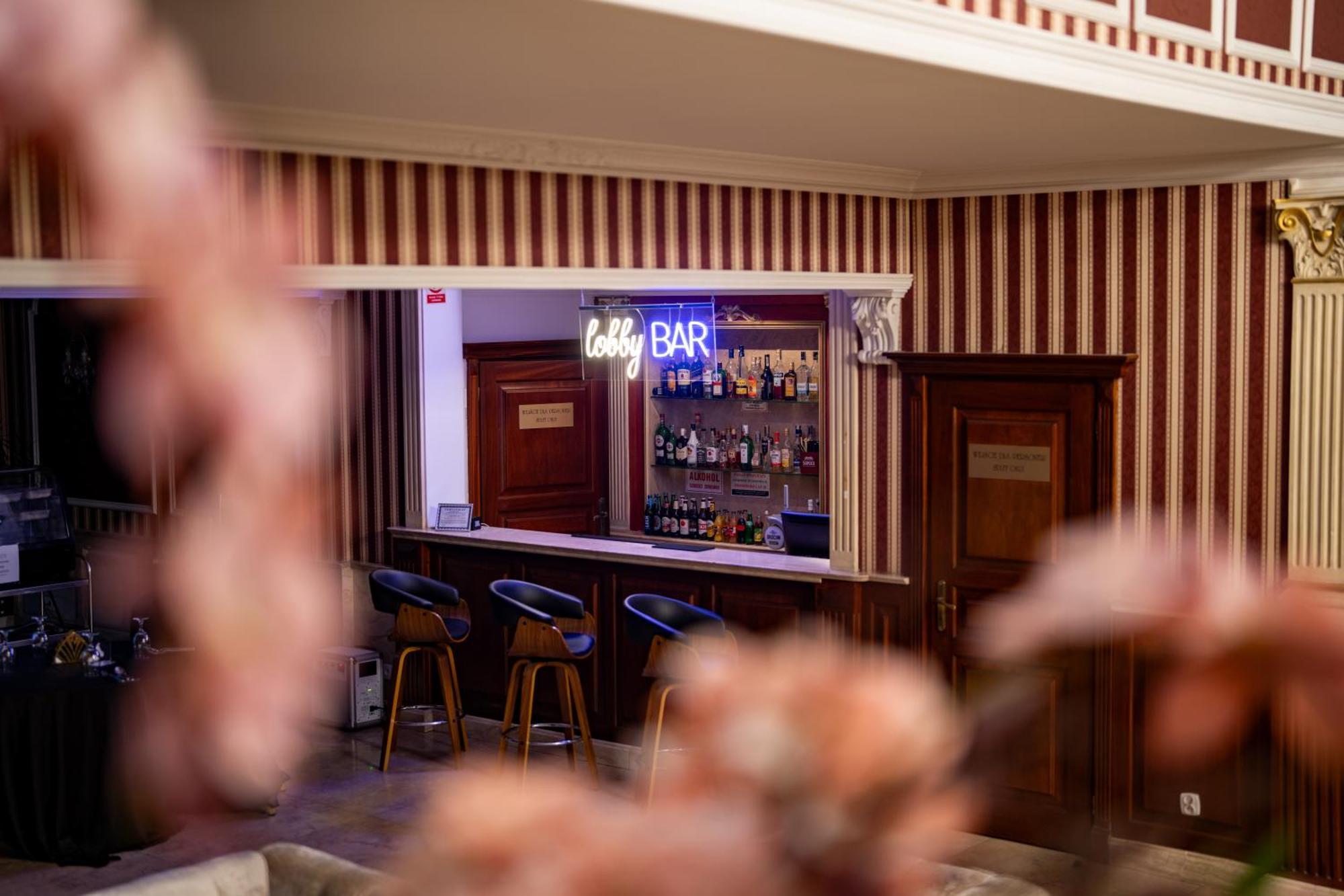 Jasek Premium Hotel Wroclaw Ngoại thất bức ảnh