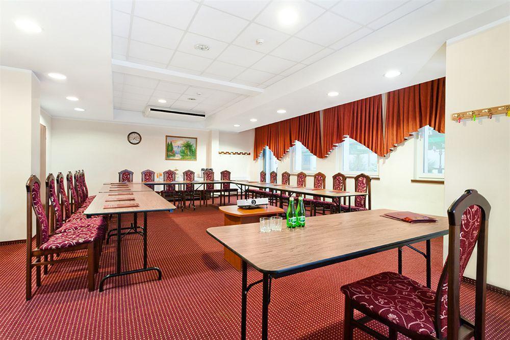 Jasek Premium Hotel Wroclaw Ngoại thất bức ảnh