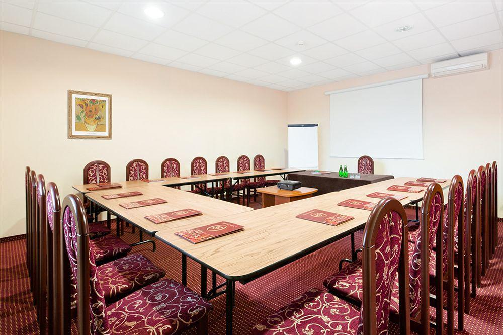 Jasek Premium Hotel Wroclaw Ngoại thất bức ảnh