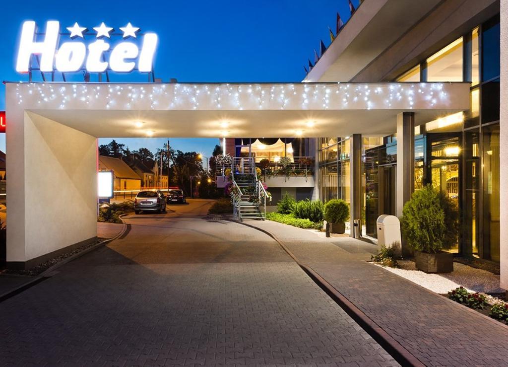 Jasek Premium Hotel Wroclaw Ngoại thất bức ảnh
