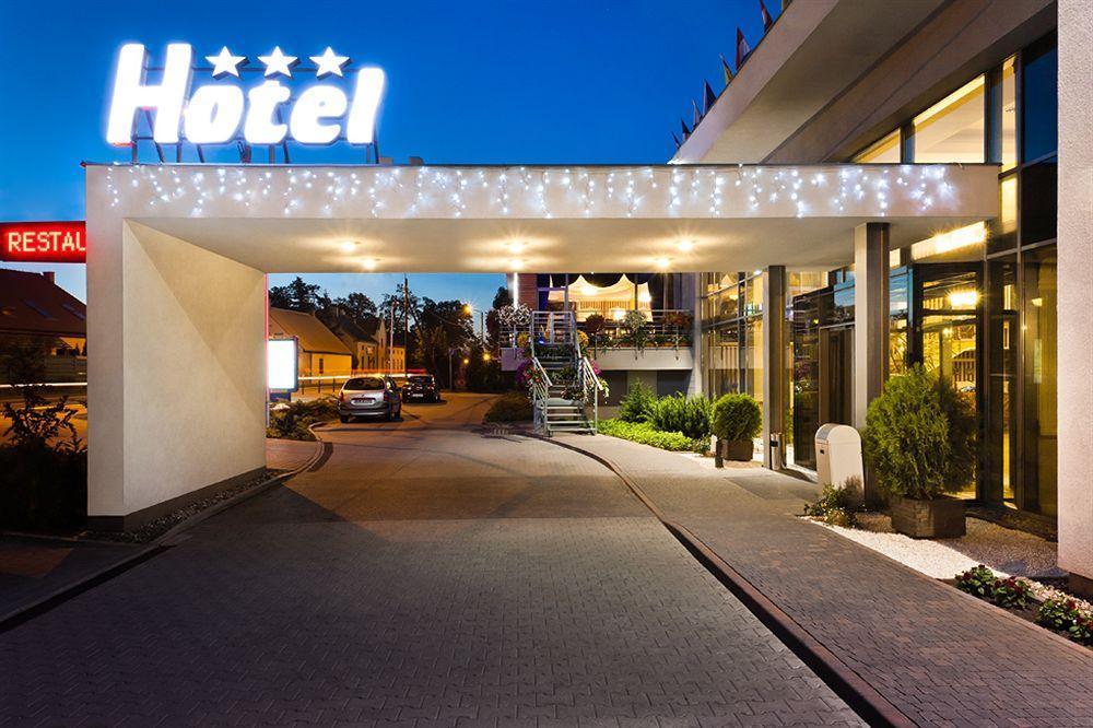 Jasek Premium Hotel Wroclaw Ngoại thất bức ảnh