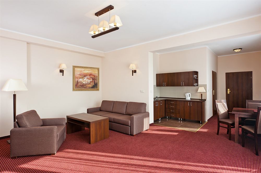 Jasek Premium Hotel Wroclaw Ngoại thất bức ảnh