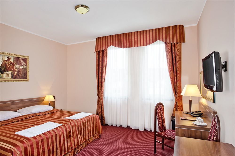 Jasek Premium Hotel Wroclaw Ngoại thất bức ảnh