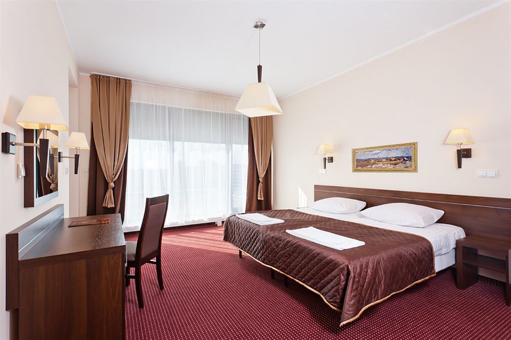 Jasek Premium Hotel Wroclaw Ngoại thất bức ảnh