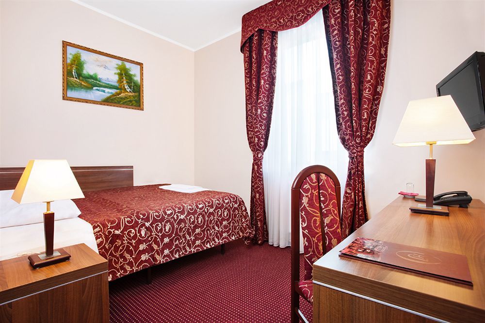 Jasek Premium Hotel Wroclaw Ngoại thất bức ảnh