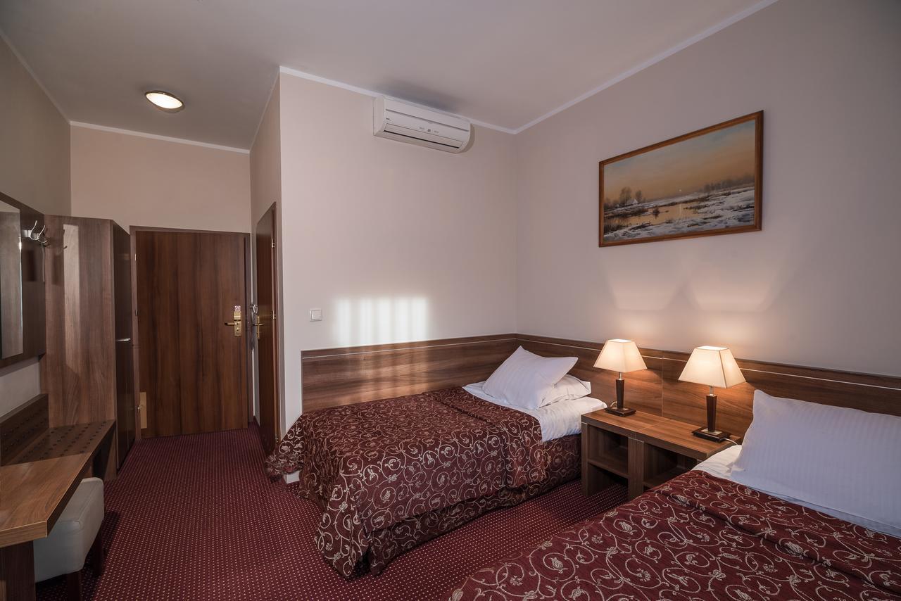 Jasek Premium Hotel Wroclaw Ngoại thất bức ảnh