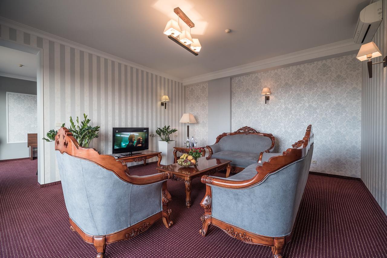 Jasek Premium Hotel Wroclaw Ngoại thất bức ảnh