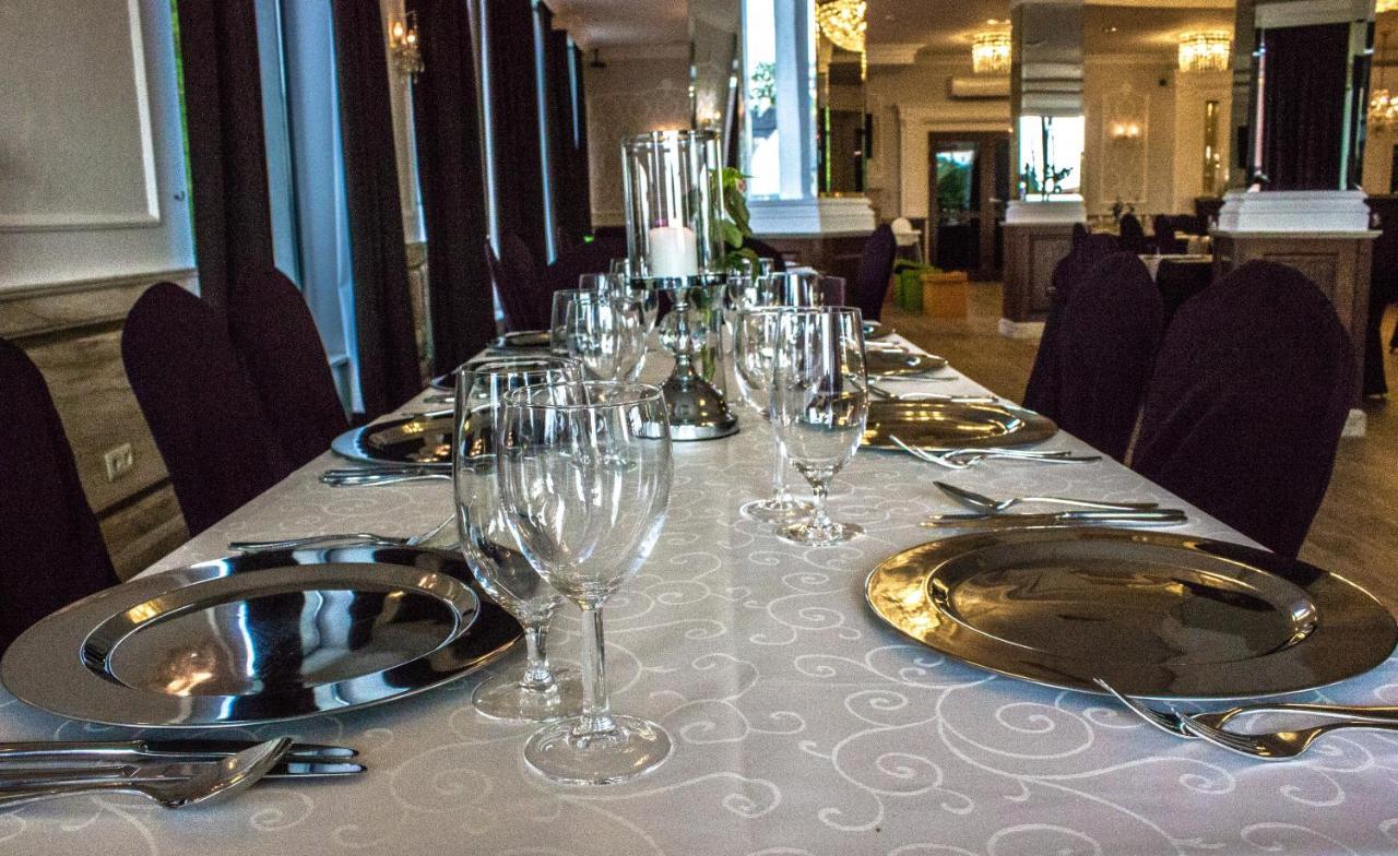 Jasek Premium Hotel Wroclaw Ngoại thất bức ảnh